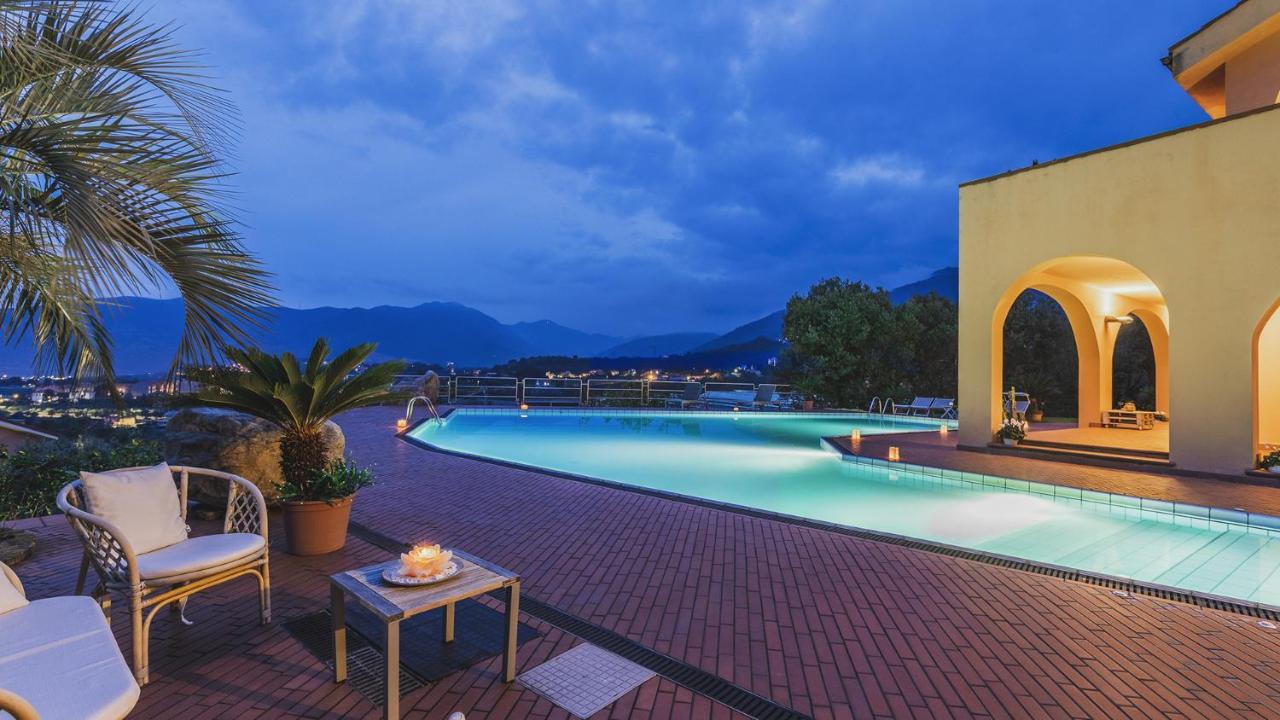 Villa Elda 6, Emma Villas Loano Exterior foto